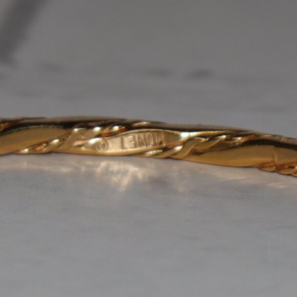 💛 Beautiful Gold Twisted Bangle Bracelet – Signed MONET – 2.5" Wide 🌟 - Picture 3 of 4